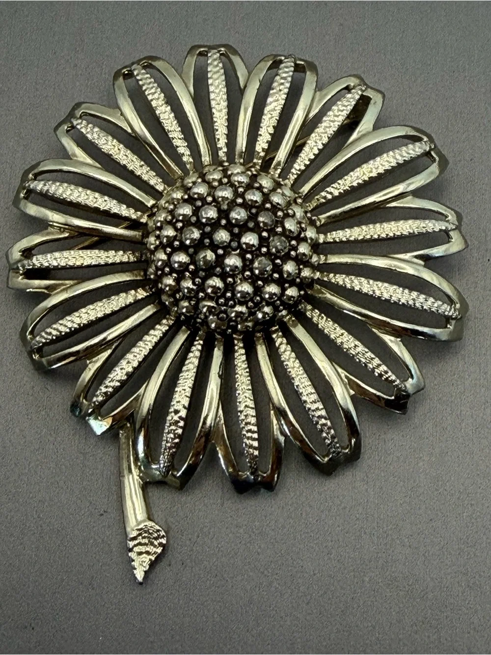 Sarah Coventry Silver Daisy Mae SunFlower Brooch Pin 3”
